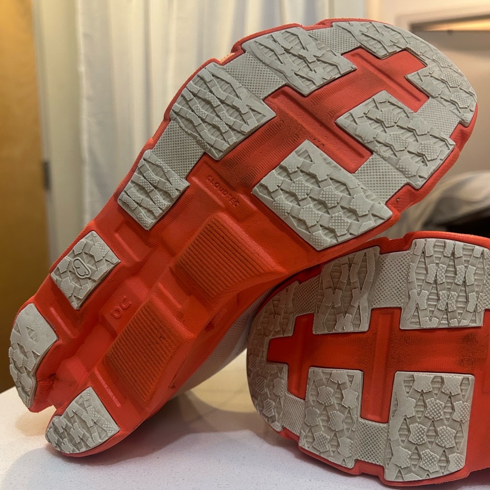 On Running cloud monster hyper - image 3